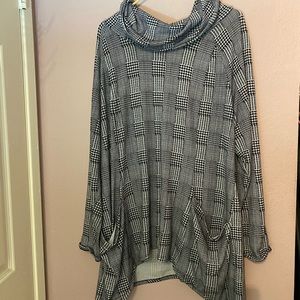 Plus size plaid turtleneck top